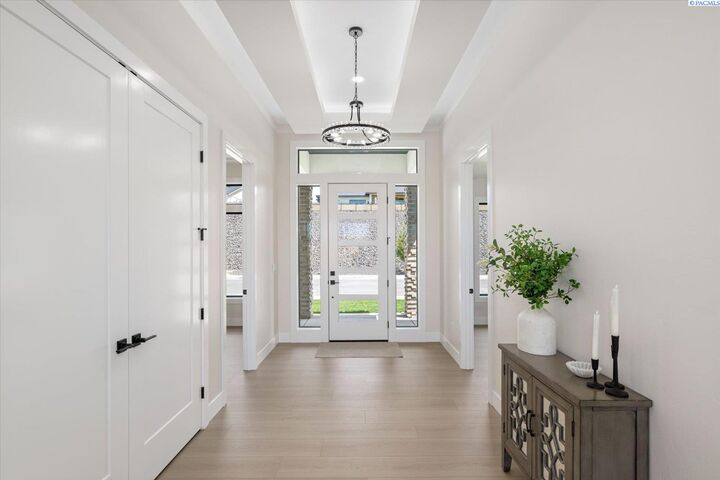 Property Photo:  7505 W 23rd Ave  WA 99337 