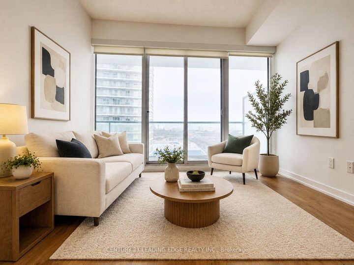 Property Photo: 115 McMahon Drive 709 ON M2K 0E3