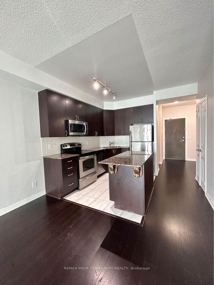 Property Photo:  223 Webb Drive 2511  ON L5B 0E8 