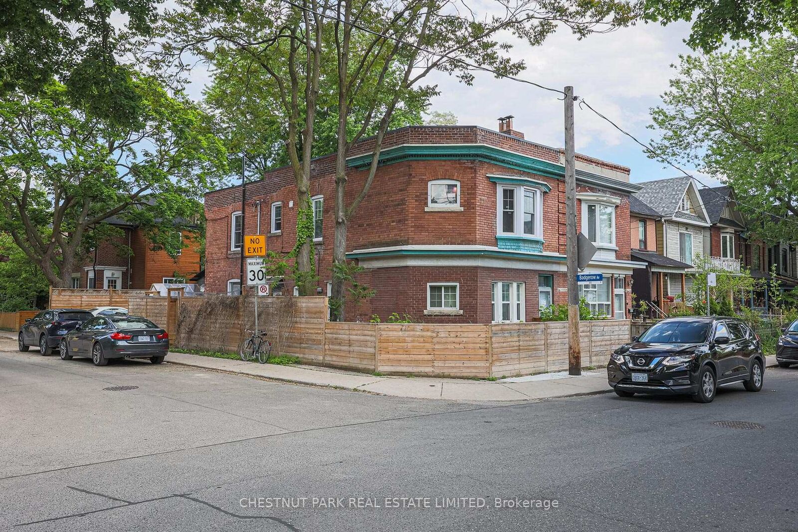 Property Photo:  253 Pape Avenue Lower  ON M4M 2W4 