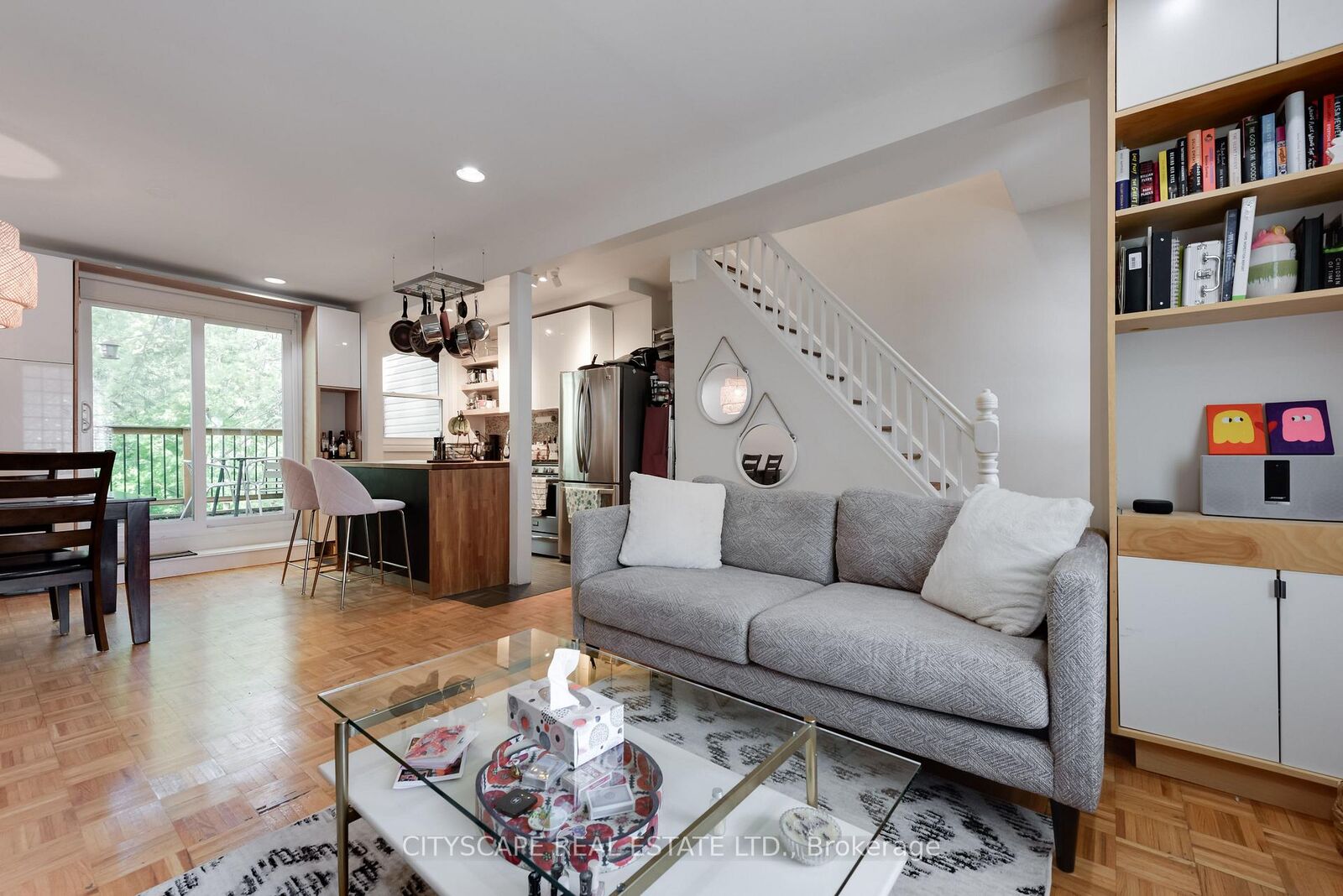 Property Photo:  193 Coxwell Avenue Upper  ON M4L 3B4 