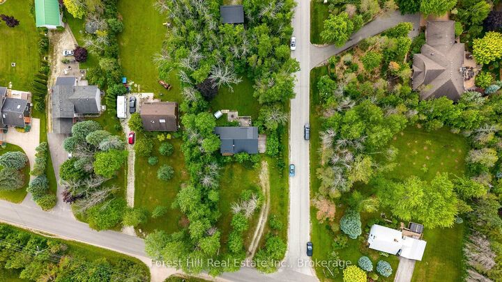 Property Photo:  23 Silver Creek Drive  ON L9Y 4W8 
