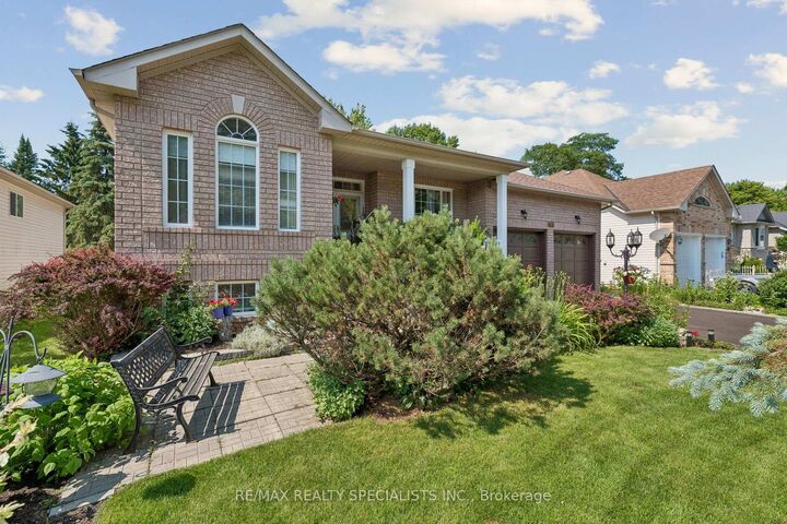 43 Bush Crescent — photo 1