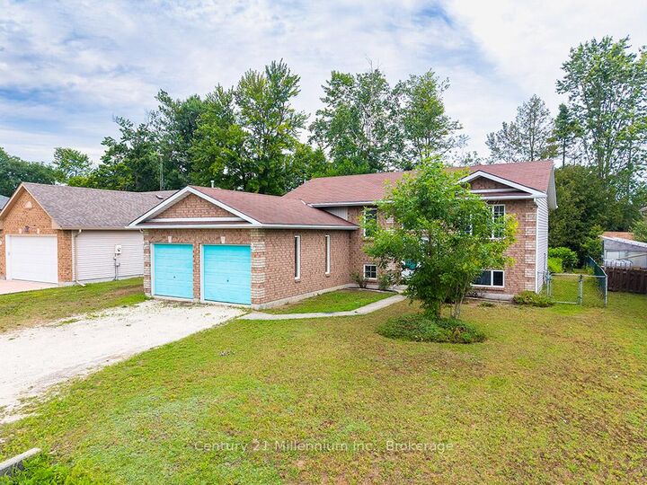 Property Photo:  46 Royal Beech Drive  ON L9Z 1H2 