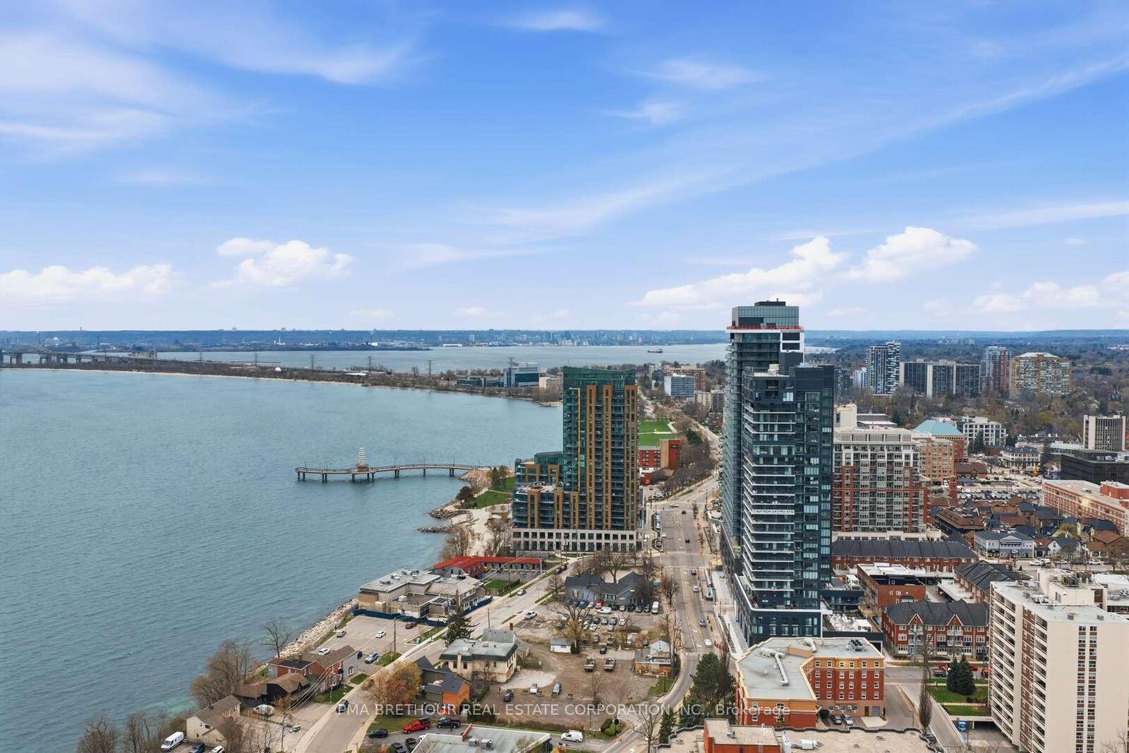Property Photo: 370 Martha Street 2603 ON L7R 0G9