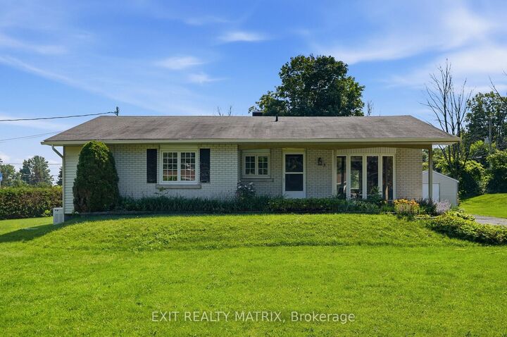 Property Photo:  3 Hillview Circle  ON K0B 1R0 