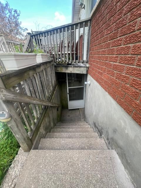 Property Photo: 166 St Lawrence Drive Bsmt ON L3C 7H3