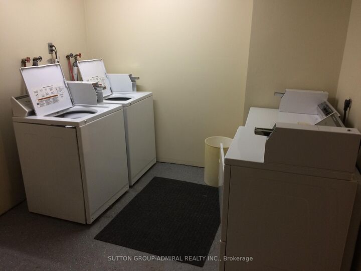 162 Daly Avenue — photo 1