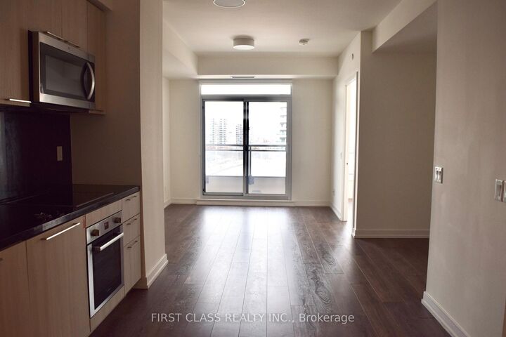 Property Photo:  1 Grandview Avenue 705  ON L3T 0G7 