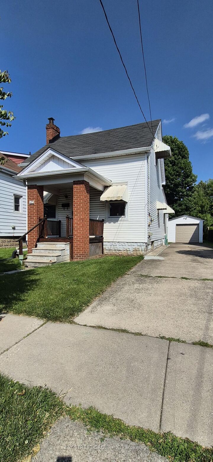 125 Broadway Avenue — photo 1