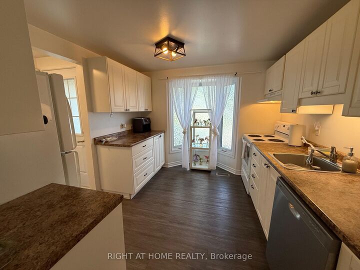Property Photo: 1171 Priory Lane ON K1C 1Z8