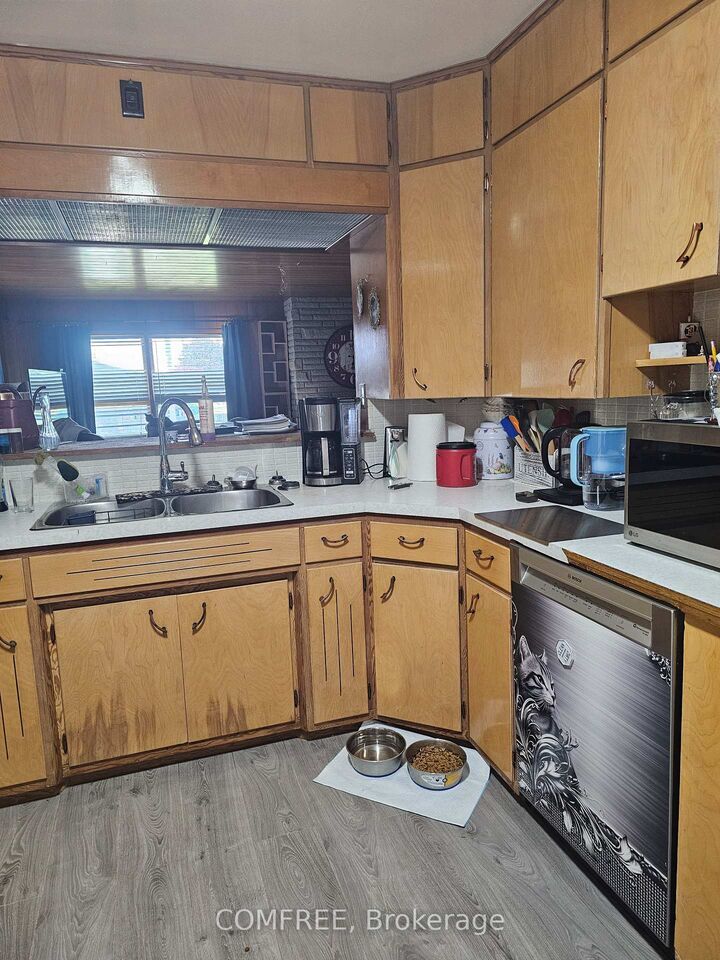 Property Photo: 6 Sullivan Street ON N0P 1W0