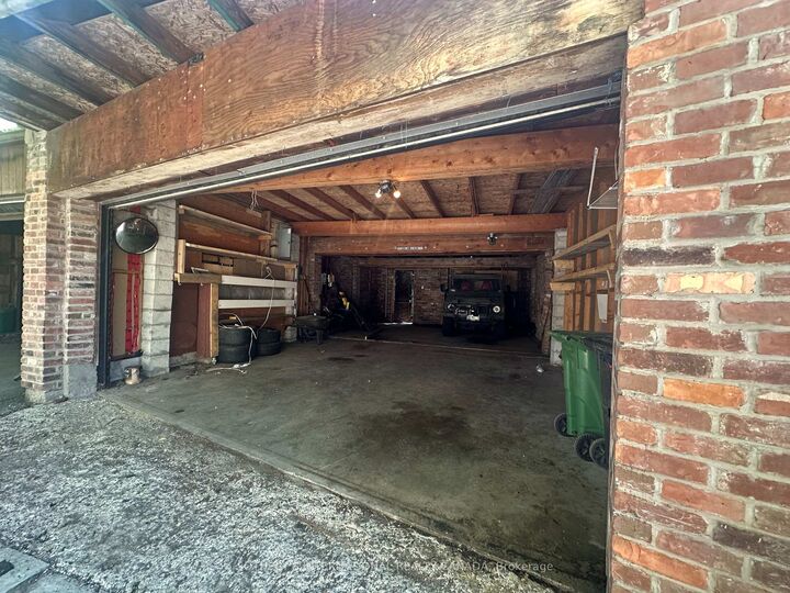 Property Photo: 278 Avenue Road ON M4G 1G4