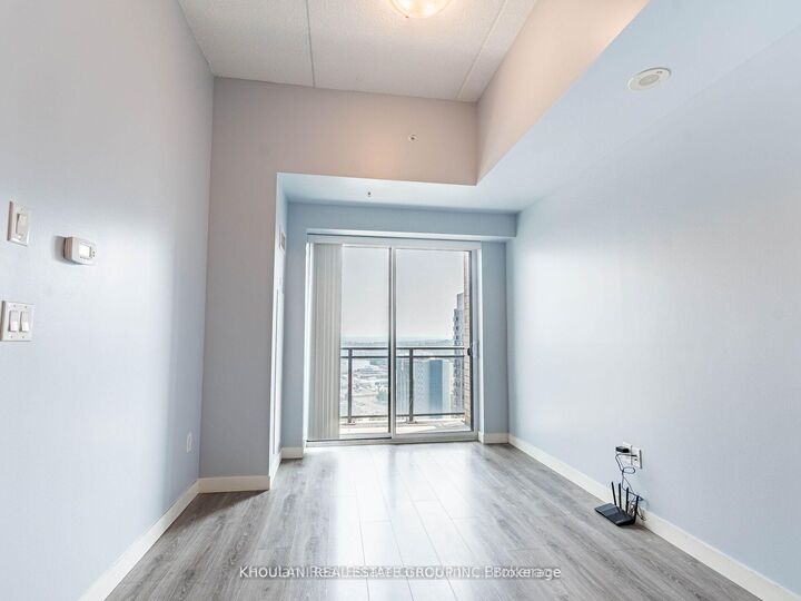 Property Photo:  318 Spruce Street 2003  ON N2L 3M7 