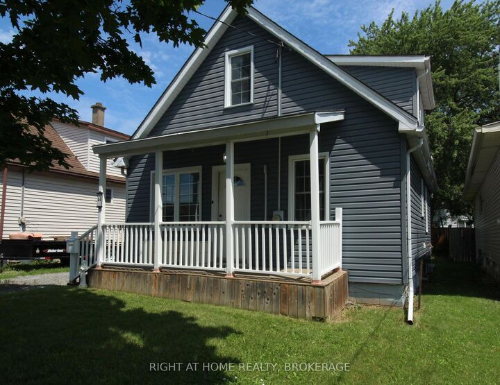 Property Photo: 44 Cumming Street ON L2S 1H9