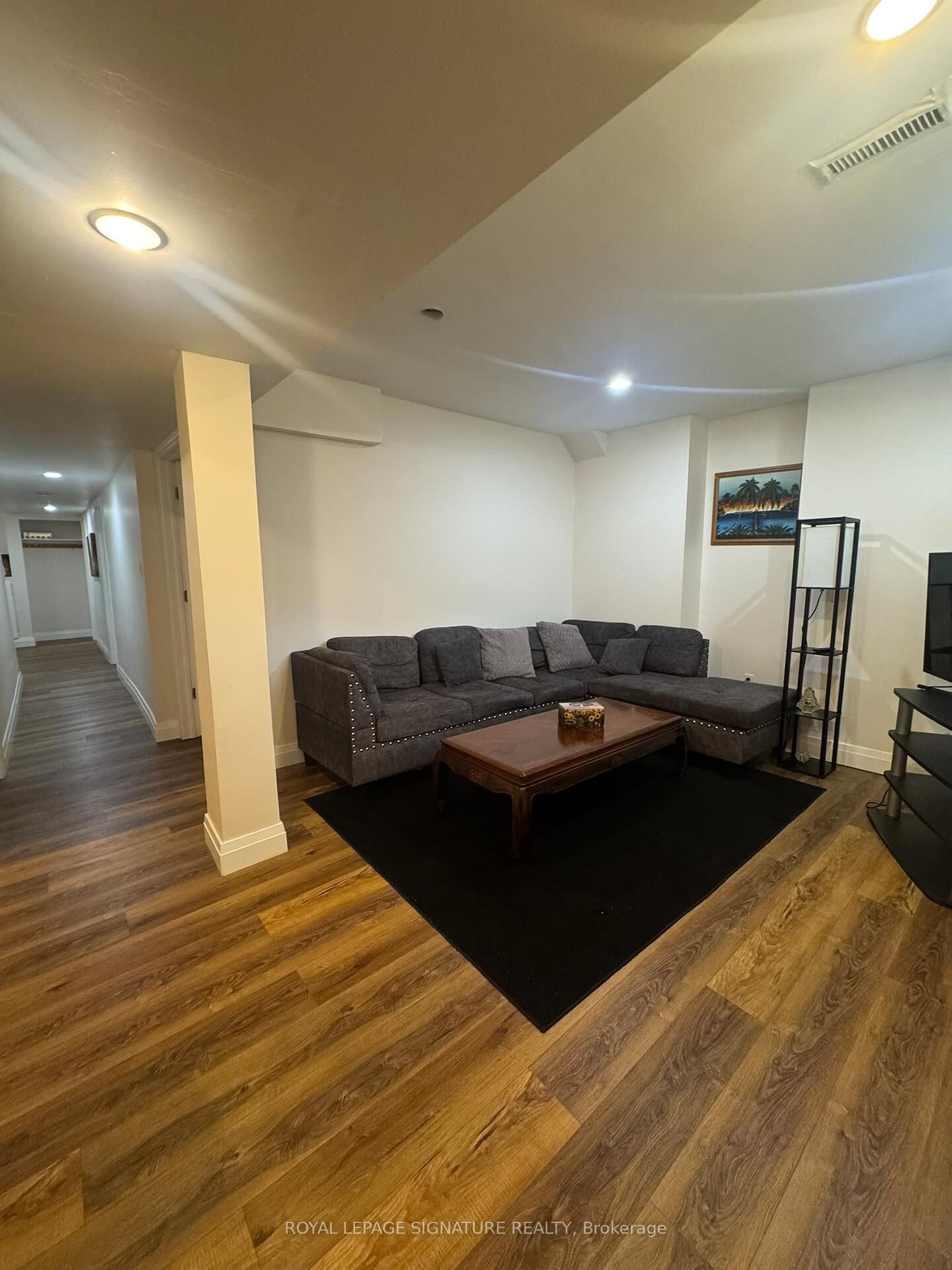 Property Photo:  3974 Foxwood Avenue Bsmt  ON L5N 7V4 