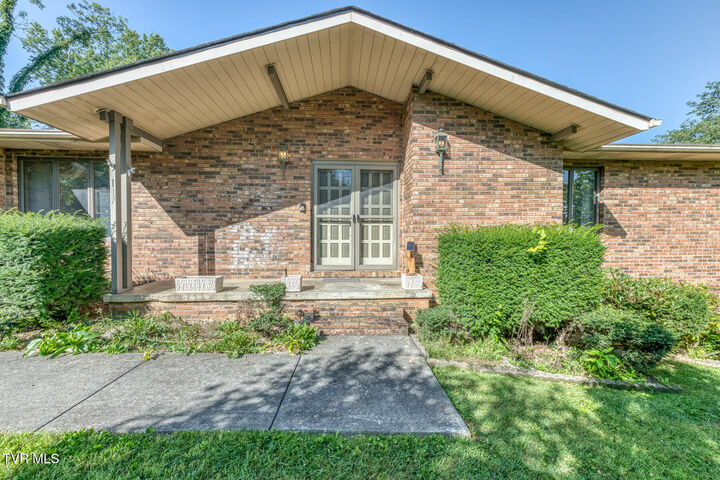 Property Photo:  117 Dellwood Lane  TN 37615 