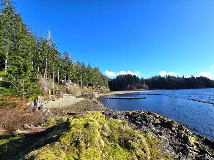 Property Photo: 5 Headquarters Bay BC V9Y 6G2