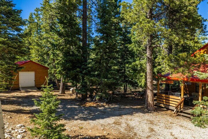 Property Photo:  305 E Quaking Aspen Dr  UT 84762 