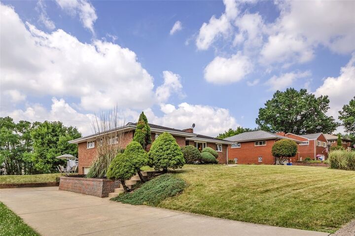 Property Photo: 4790 Frich Dr PA 15227