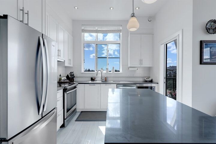 Property Photo: 20829 77 A Avenue 507 BC V2Y 0Y5