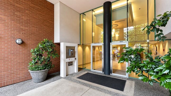 Property Photo: 518 W 14th Avenue 511 BC V5Z 4N5