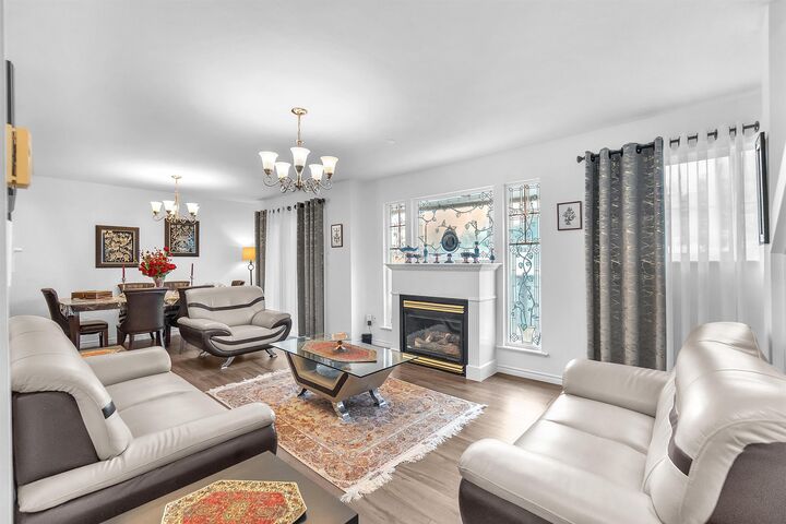Property Photo: 2382 Parkway Boulevard 5 BC V3E 3M4