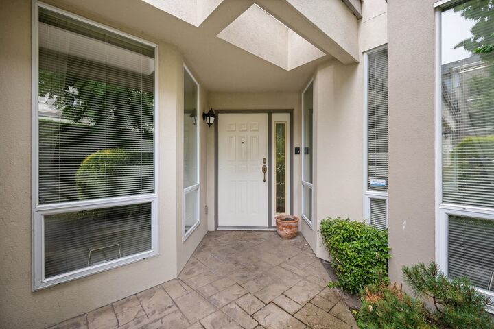 Property Photo: 1100 56 Street 31 BC V4L 2N2