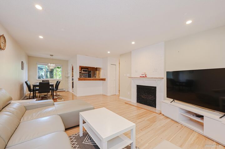 11656 Kingsbridge Drive — photo 1