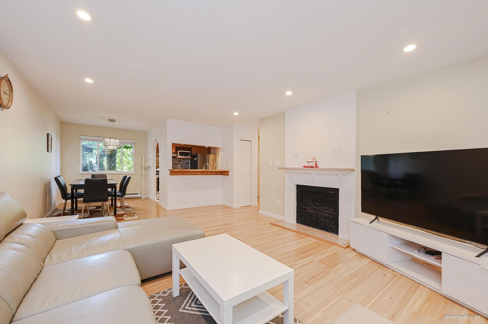 Property Photo: 11656 Kingsbridge Drive BC V7A 4S1