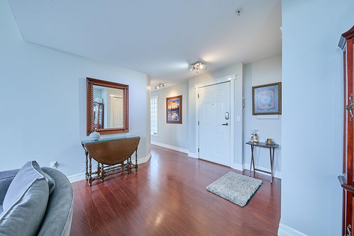 Property Photo: 11519 Burnett Street 405 BC V2X 6P3