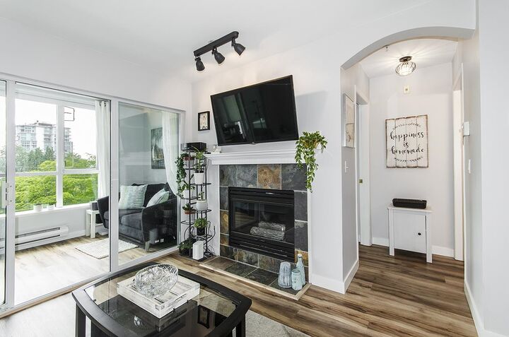 Property Photo:  155 E 3rd Street 305  BC V7L 1E5 