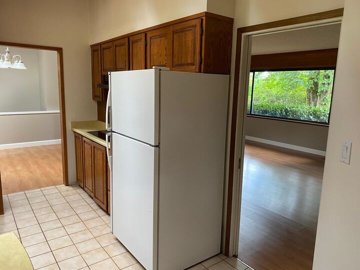 Property Photo: 1209 Crest Court BC V3J 5M1