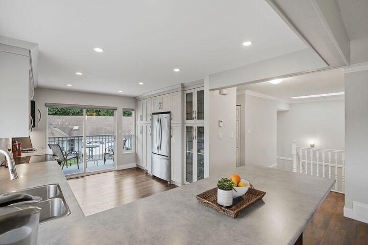Property Photo:  2988 Horn Street 26  BC V2S 3C1 