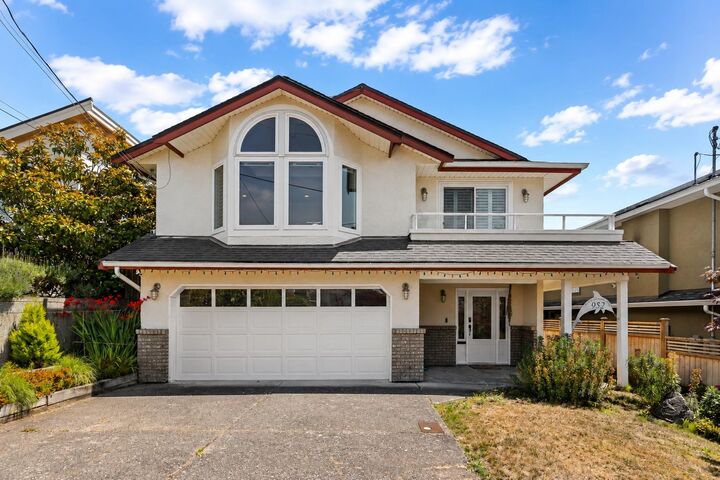 Property Photo: 952 Kent Street BC V4B 4T1
