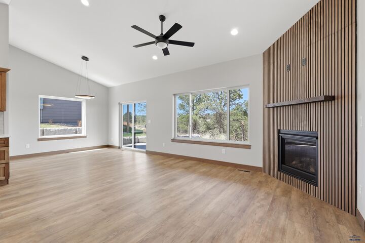 Property Photo: 1222 Pinnacle Ct SD 57701