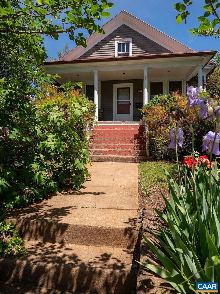 Property Photo: 1419 Chesapeake St VA 22902