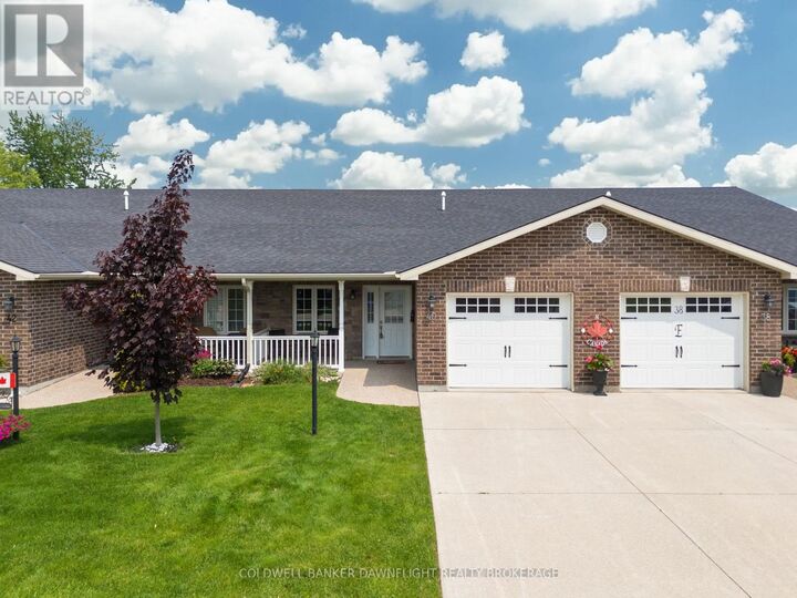Property Photo: 40 Devon Drive ON N0M 1S3