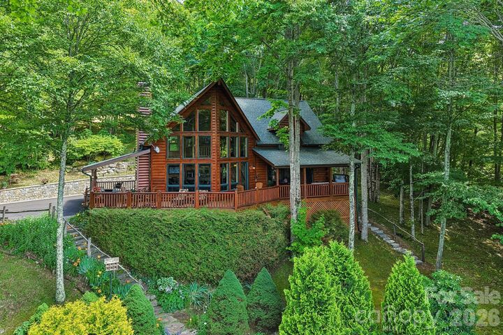 Property Photo: 157 Kanusati Trail NC 28751