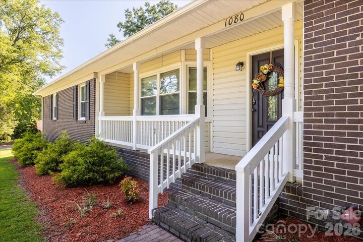 Property Photo:  1080 Garnette Road  SC 29720 