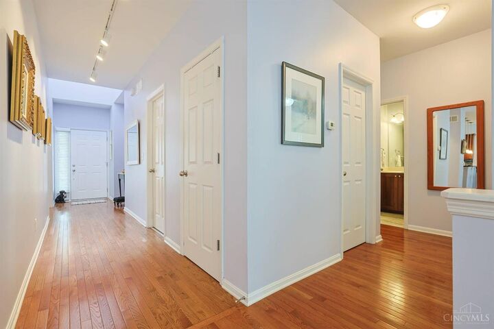 Property Photo:  1739 Harmon Drive  OH 45215 