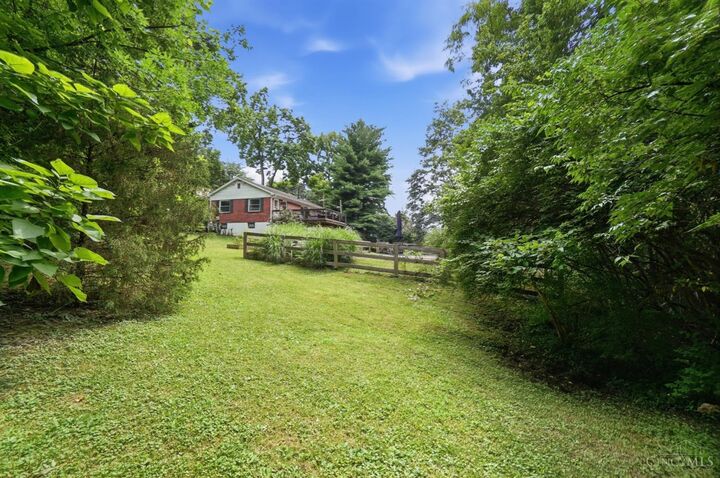 Property Photo:  6038 Stanhill Court  OH 45230 