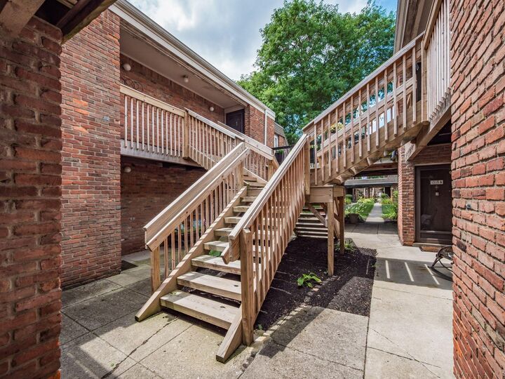 Property Photo:  1519 Lafayette Drive  OH 43220 