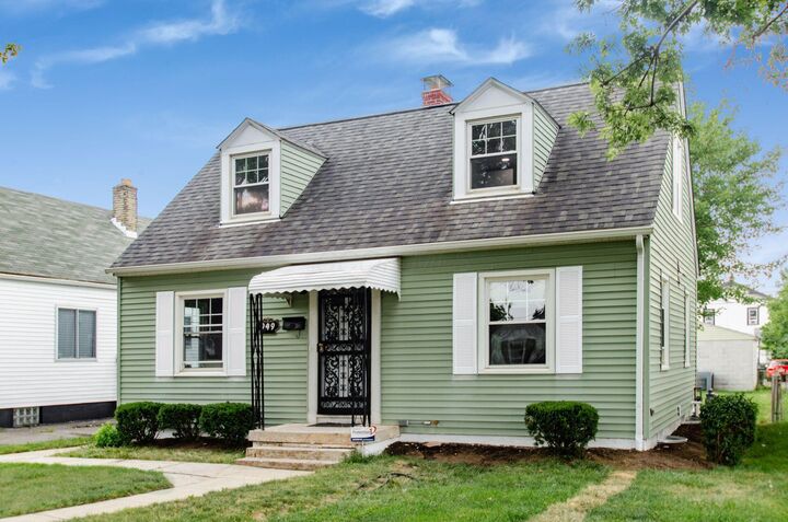 Property Photo: 949 E 19th Avenue OH 43211