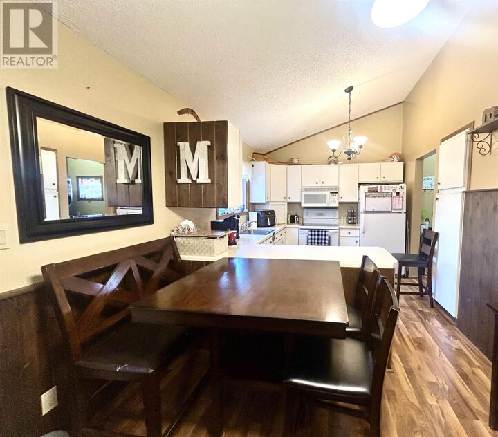Property Photo:  626 Second Street West  ON P9A 2Z8 