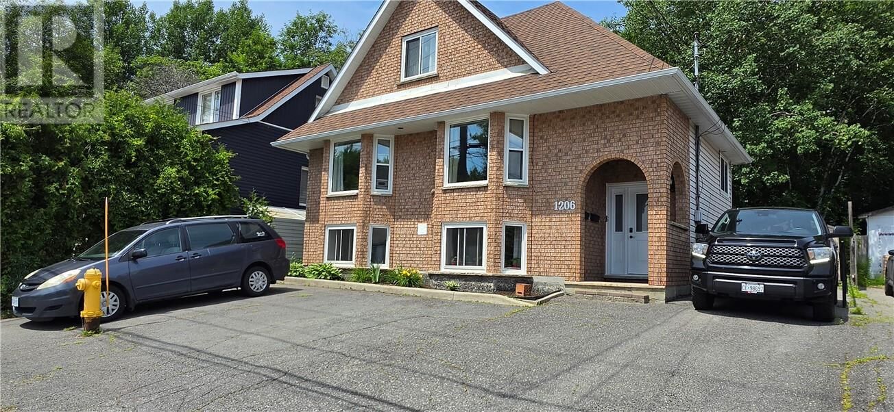 Property Photo:  1206 Bancroft Drive  ON P3B 1R5 