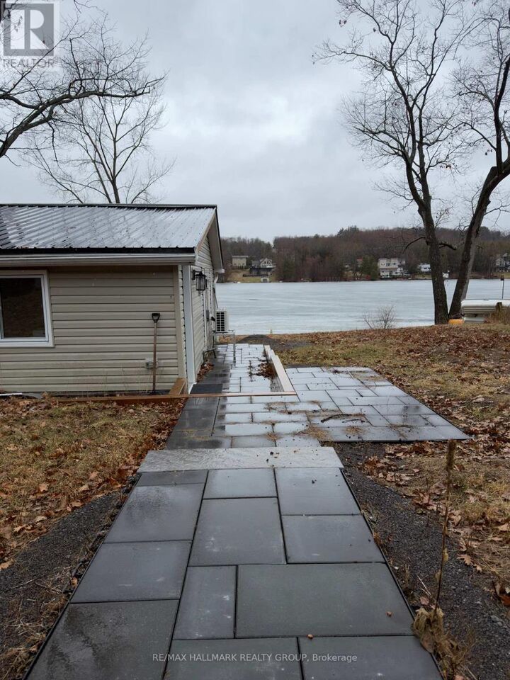 Property Photo:  1114 Bayview Drive  ON K0A 3M0 