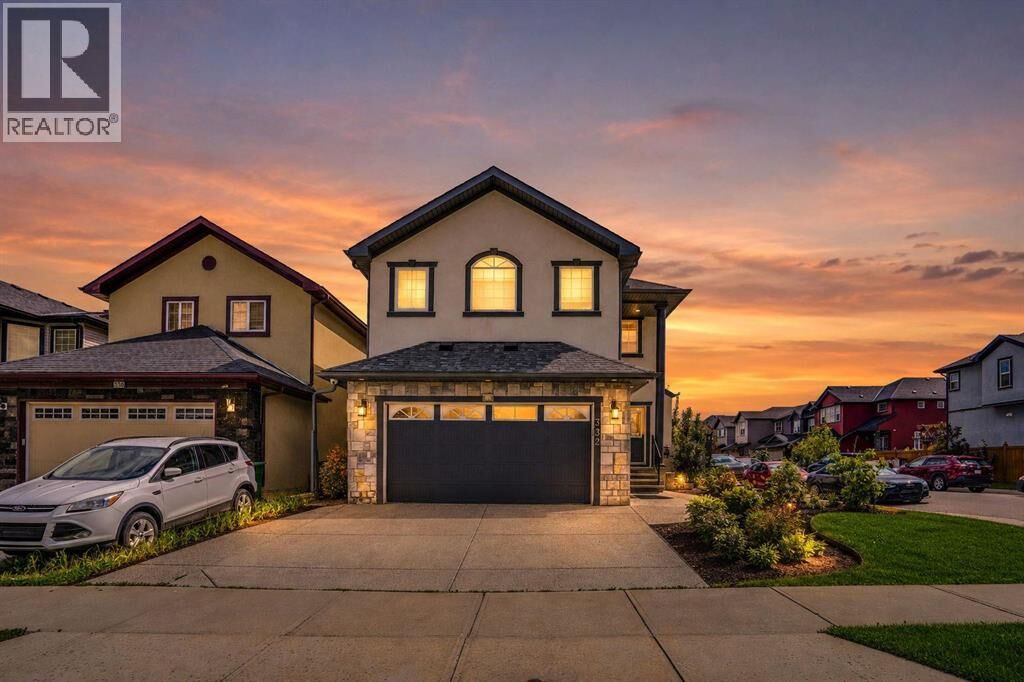 Property Photo:  332 Saddlemont Boulevard Northeast  AB T3J 0B4 