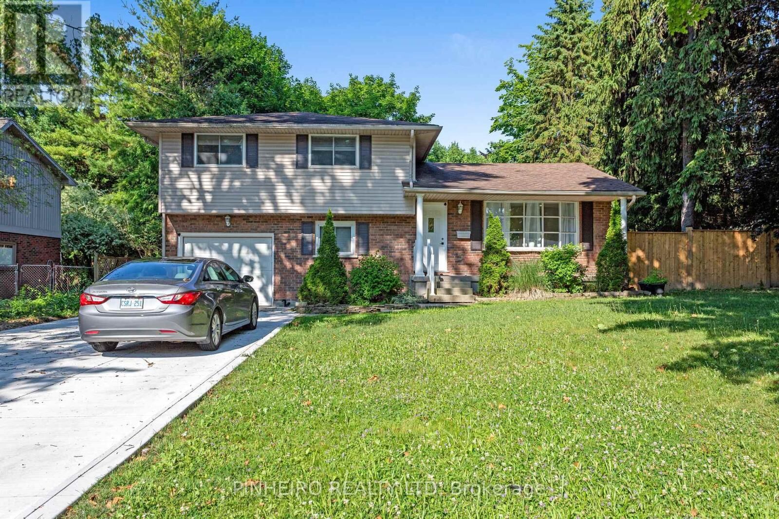 Property Photo:  1543 Stoneybrook Crescent  ON N5X 1C6 