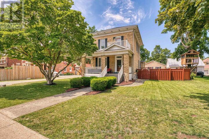459 Wallace Avenue North — photo 1